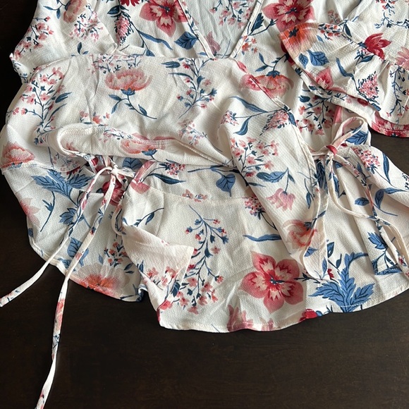 Floral 1/2 Sleeve Tie Blouse - Picture 11 of 14